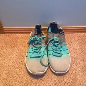 Running shoes used twice didn’t fit correctly pretty much like brand new